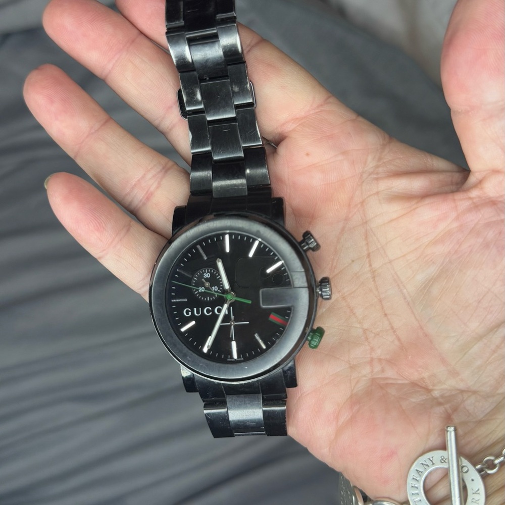 Gucci Black Stainless Steel Chrono Watch - PreOwned - Lifetime Battery Warranty - Picture 2 of 9